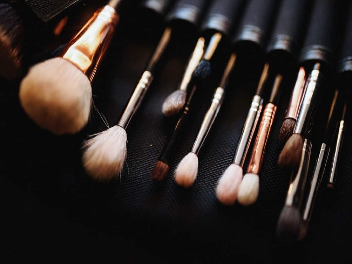 How To Clean And Sanitise Your Makeup Kit